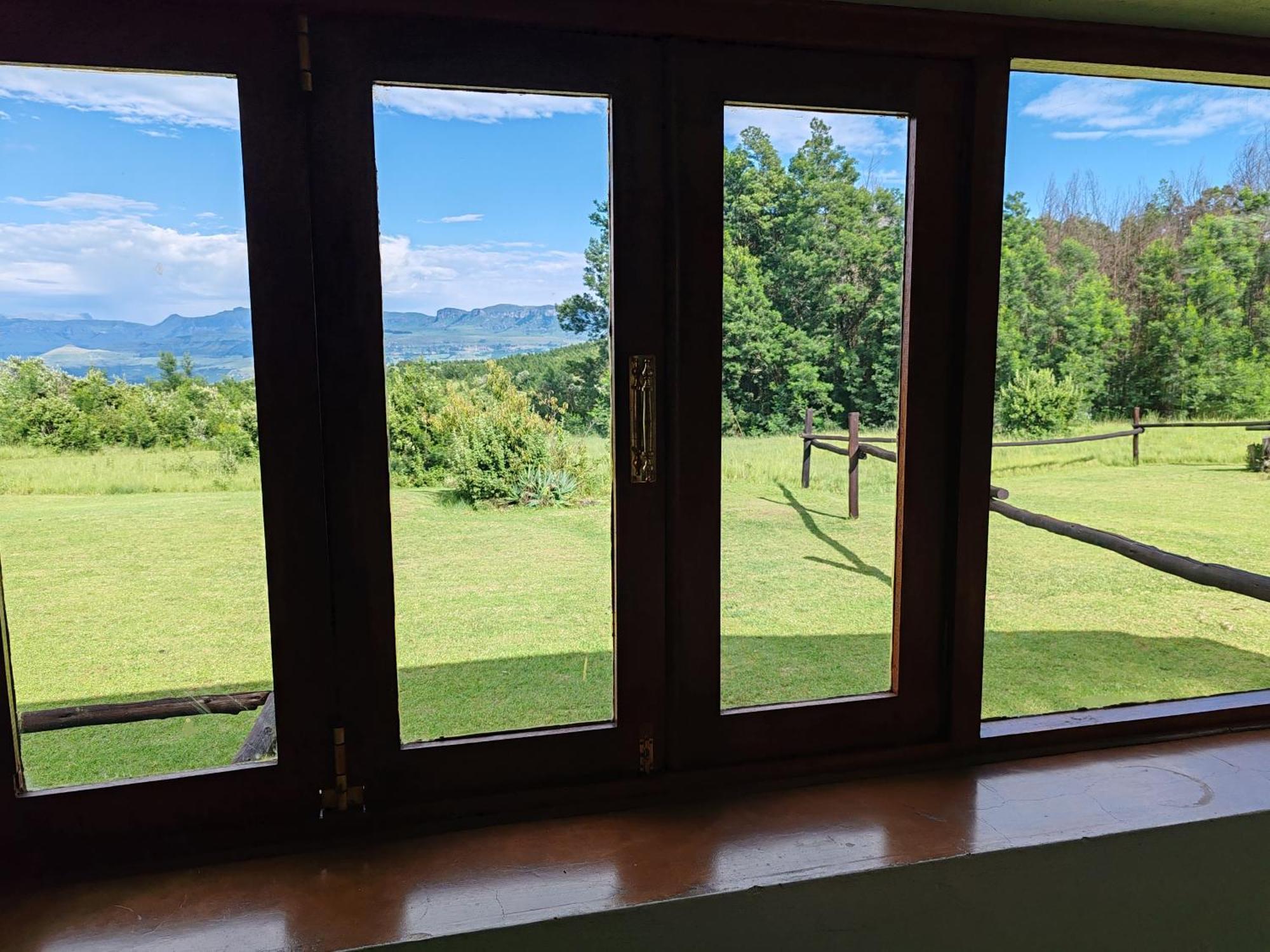 Drakensberg Mountain Retreat Guest House Бергвил Екстериор снимка
