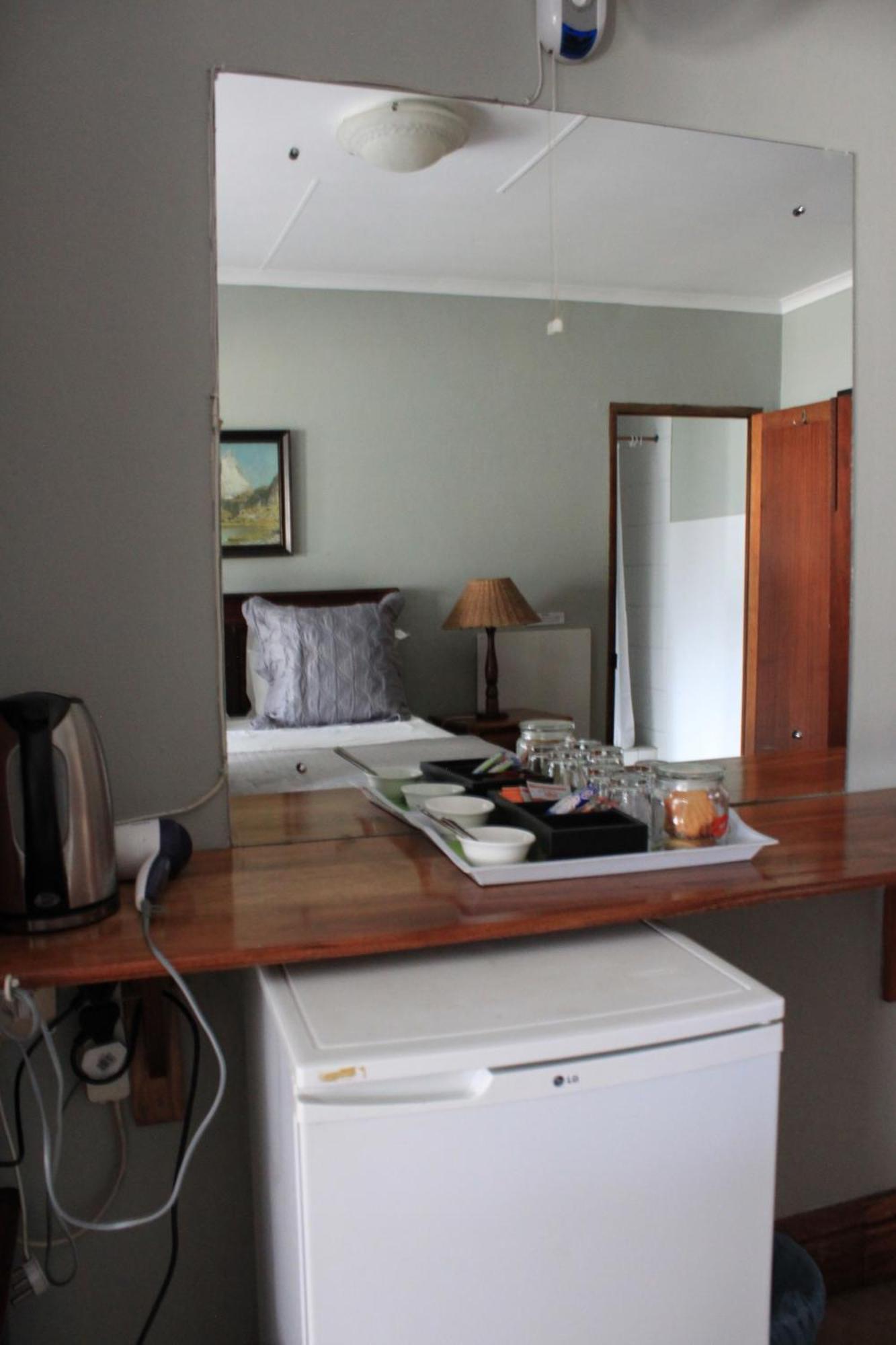 Drakensberg Mountain Retreat Guest House Бергвил Екстериор снимка