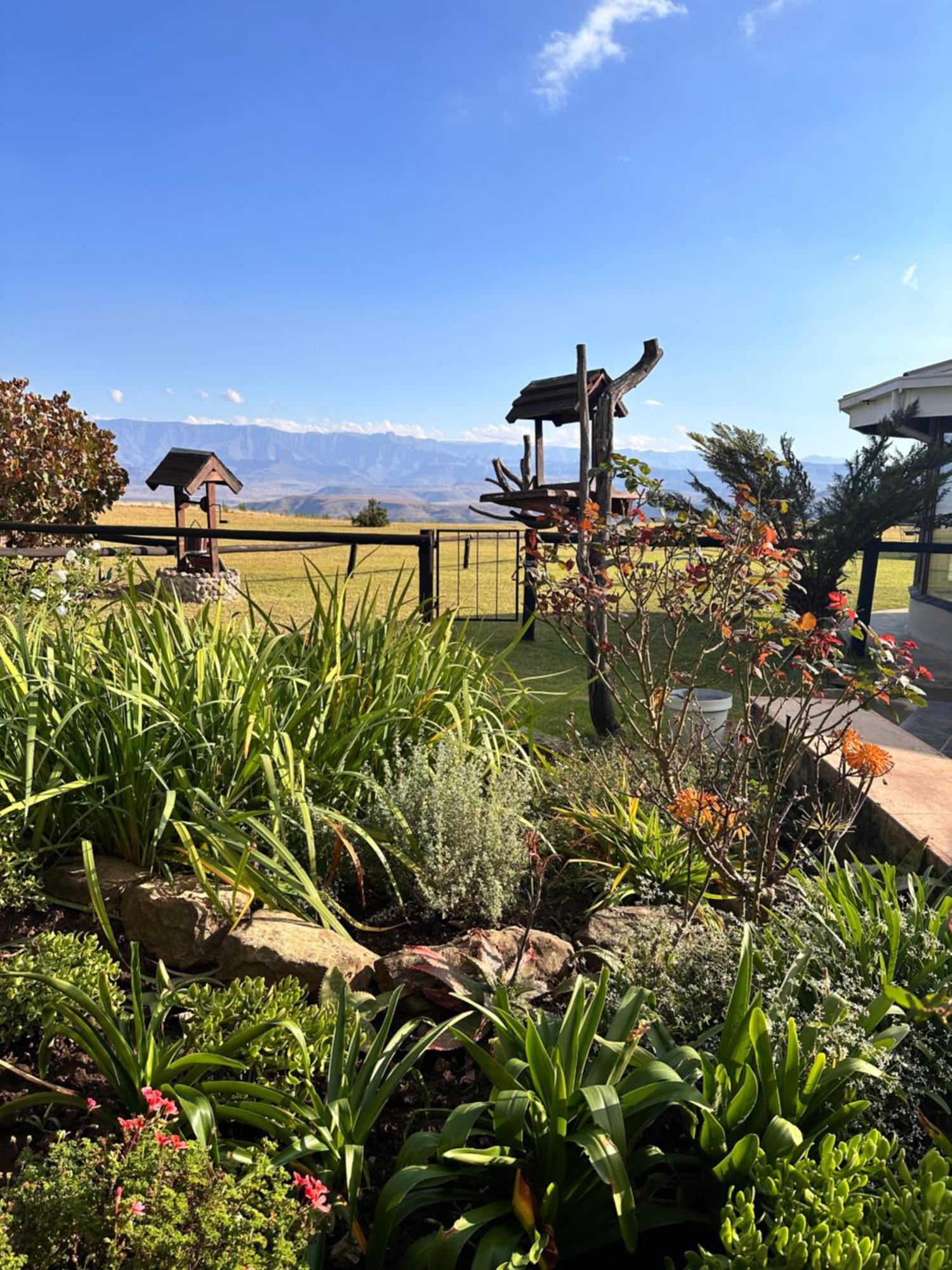 Drakensberg Mountain Retreat Guest House Бергвил Екстериор снимка